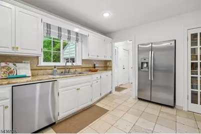 8 Cross Gates, Millburn, NJ 07078 - Photo 17