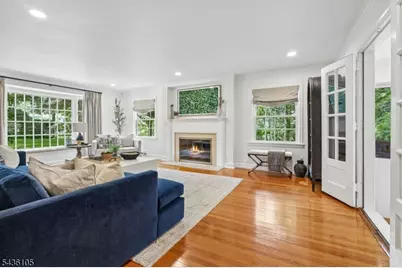 8 Cross Gates, Millburn, NJ 07078 - Photo 7