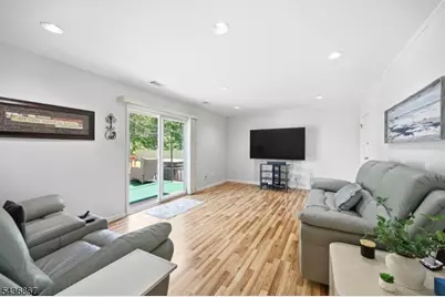 3 Trouville Dr, Parsippany, NJ 07054 - Photo 19