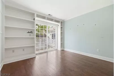 130 Smithfield Ct, Bernards Township, NJ 07920 - Photo 15