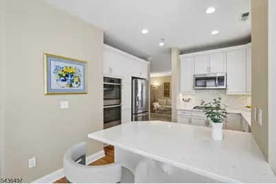 5211 Pointe Gate Dr, Livingston Twp., NJ 07039 - Photo 9