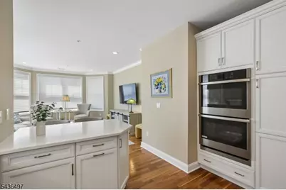 5211 Pointe Gate Dr, Livingston Twp., NJ 07039 - Photo 11