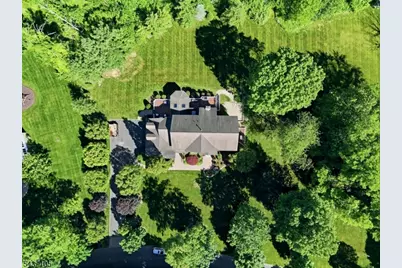 13 Hunters Trl, Chester, NJ 07930 - Photo 5
