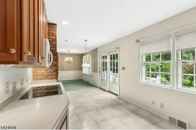 28 Evergreen Dr, Berkeley Heights Township, NJ 07922 - Photo 15