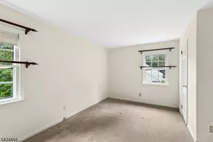 28 Evergreen Dr, Berkeley Heights Township, NJ 07922 - Photo 17
