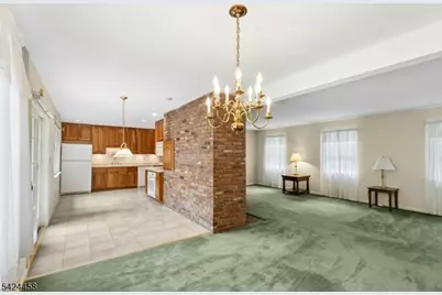 28 Evergreen Dr, Berkeley Heights Township, NJ 07922 - Photo 11