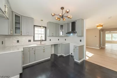 42B Roosevelt St, New Brunswick, NJ 08901 - Photo 9