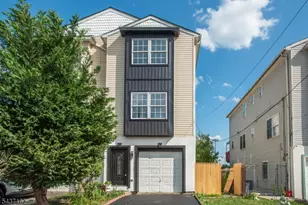 42B Roosevelt St, New Brunswick, NJ 08901 - Photo 1