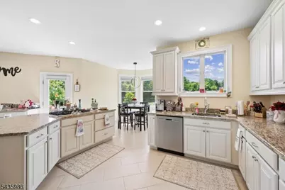 19 Green Valley Way, Harmony Township, NJ 08865 - Photo 11