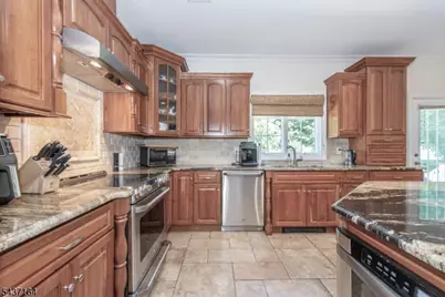 89 Clinton Ave, Mount Olive, NJ 07828 - Photo 3