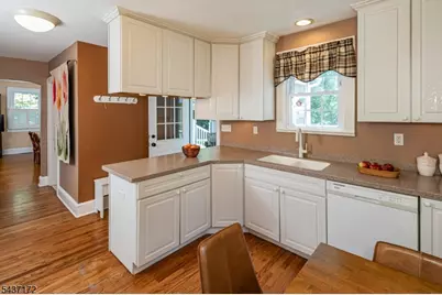 57 Washington St, Rocky Hill, NJ 08558 - Photo 9