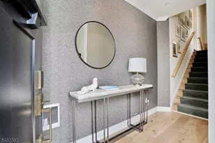 32 Melody Ln, Upper Saddle River, NJ 07458 - Photo 3