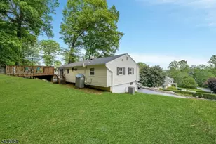 3 S Hillside Dr, Mount Olive, NJ 07828 - Photo 27