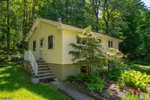 35 Windy Bush Ln, Sparta Township, NJ 07871 - Photo 3