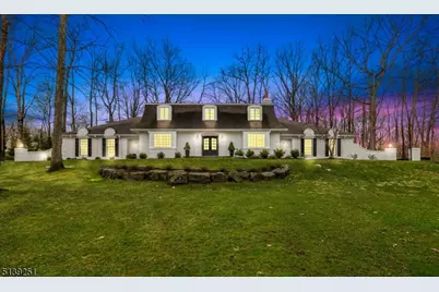 5 Sherwood Dr, Watchung, NJ 07069 - Photo 1