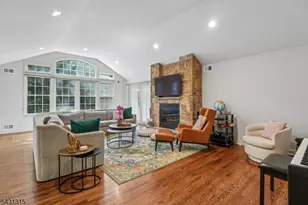 2 Briarwood Dr, Millburn Twp., NJ 07078 - Photo 19