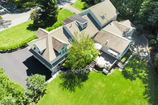 2 Briarwood Dr, Millburn Twp., NJ 07078 - Photo 49