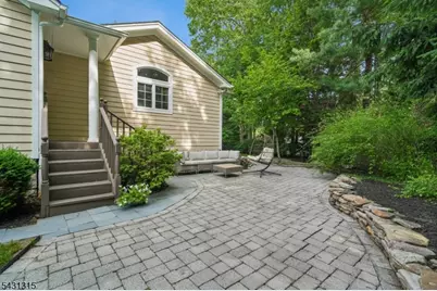 2 Briarwood Dr, Millburn Twp., NJ 07078 - Photo 45