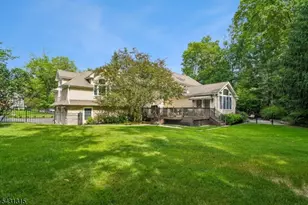 2 Briarwood Dr, Millburn Twp., NJ 07078 - Photo 47