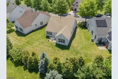 32 Benjamin St, Franklin Township, NJ 08873 - Photo 31