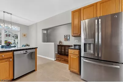 32 Benjamin St, Franklin Township, NJ 08873 - Photo 9