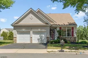 32 Benjamin St, Franklin Township, NJ 08873 - Photo 1
