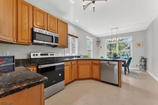 32 Benjamin St, Franklin Township, NJ 08873 - Photo 9