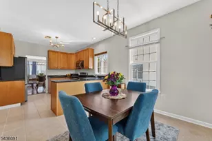 32 Benjamin St, Franklin Township, NJ 08873 - Photo 5