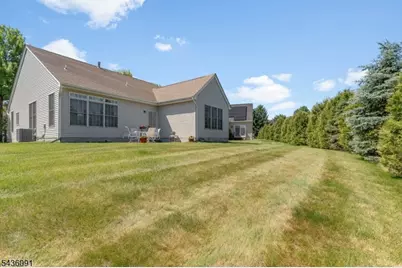 32 Benjamin St, Franklin Township, NJ 08873 - Photo 29