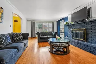 13-17 Van Velsor Pl, Newark, NJ 07112 - Photo 3