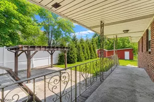 27 Phoenix Ave, Edison, NJ 08837 - Photo 11