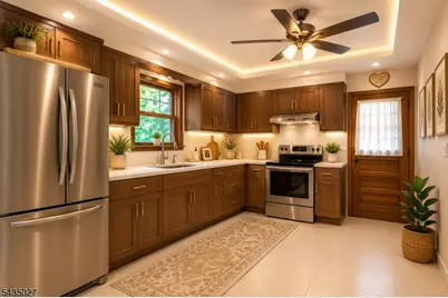 27 Phoenix Ave, Edison, NJ 08837 - Photo 5