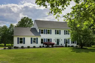 77 Ridgeview Dr, Montgomery Township, NJ 08502 - Photo 3
