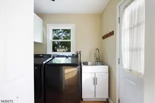 77 Ridgeview Dr, Montgomery Township, NJ 08502 - Photo 23