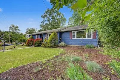8 Seneca Ave, Rockaway Township, NJ 07866 - Photo 3