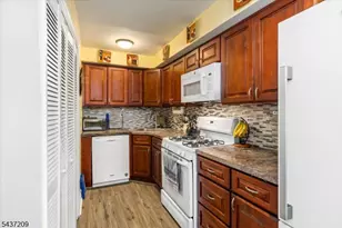 245 Barnert Ave, Totowa, NJ 07512 - Photo 17