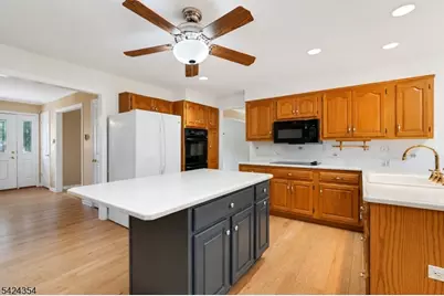 24 Stockade Road, Warren Township, NJ 07059 - Photo 7