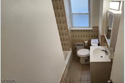 102 Beaumont Pl #1, Newark, NJ 07104 - Photo 5