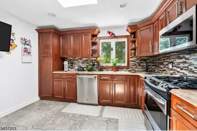 153 Mt Vernon St, Ridgefield, NJ 07660 - Photo 15