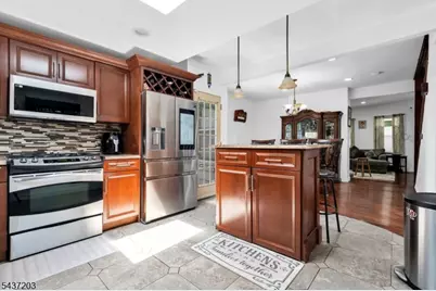 153 Mt Vernon St, Ridgefield, NJ 07660 - Photo 13