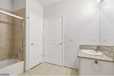 9104 Ravenscroft Rd, Clifton, NJ 07013 - Photo 31