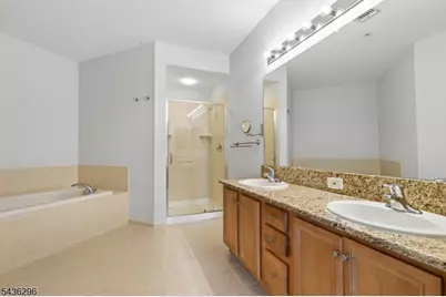9104 Ravenscroft Rd, Clifton, NJ 07013 - Photo 23