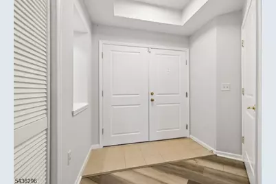 9104 Ravenscroft Rd, Clifton, NJ 07013 - Photo 7
