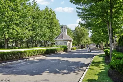 9104 Ravenscroft Rd, Clifton, NJ 07013 - Photo 49