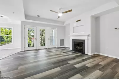9104 Ravenscroft Rd, Clifton, NJ 07013 - Photo 9