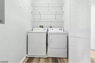 9104 Ravenscroft Rd, Clifton, NJ 07013 - Photo 27