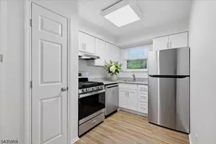 1403 Normandy Ct, Raritan Township, NJ 08822 - Photo 17
