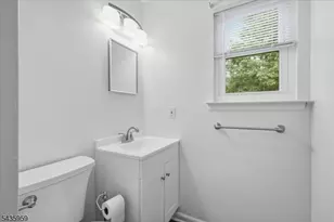 1403 Normandy Ct, Raritan Township, NJ 08822 - Photo 19