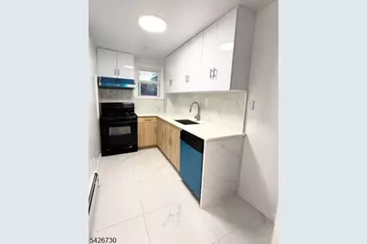 186 3rd St #1, Newark, NJ 07107 - Photo 5