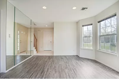 16 Lagoon Way, Roxbury Township, NJ 07852 - Photo 7